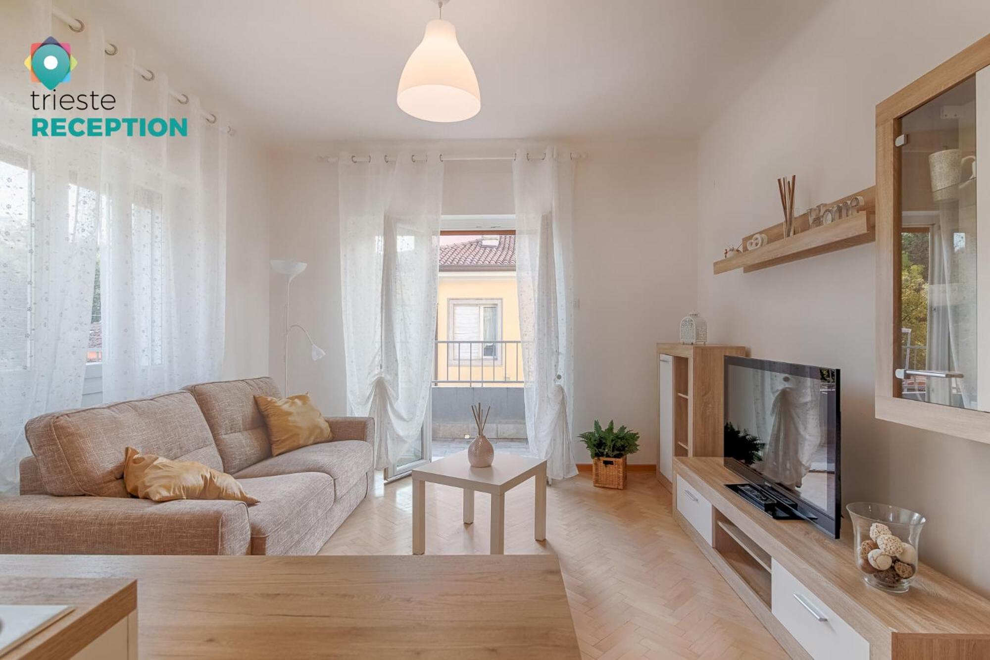 La Fine Del Mondo Apartment Trieste Bagian luar foto